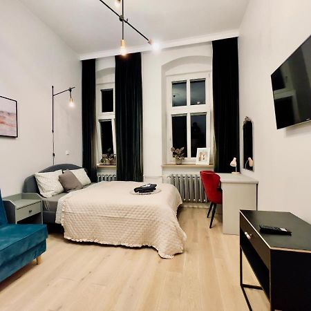 Spacious Apart In The Center- Main Square 300M Вроцлав Экстерьер фото