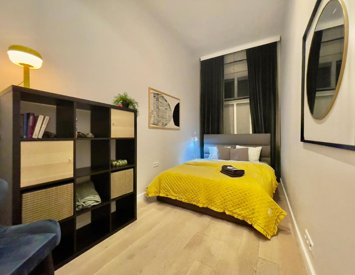 Spacious Apart In The Center- Main Square 300M Вроцлав Экстерьер фото